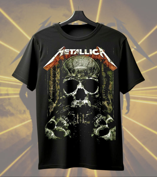 Metallica Distressed Skull Emblem Graphic T-Shirt
